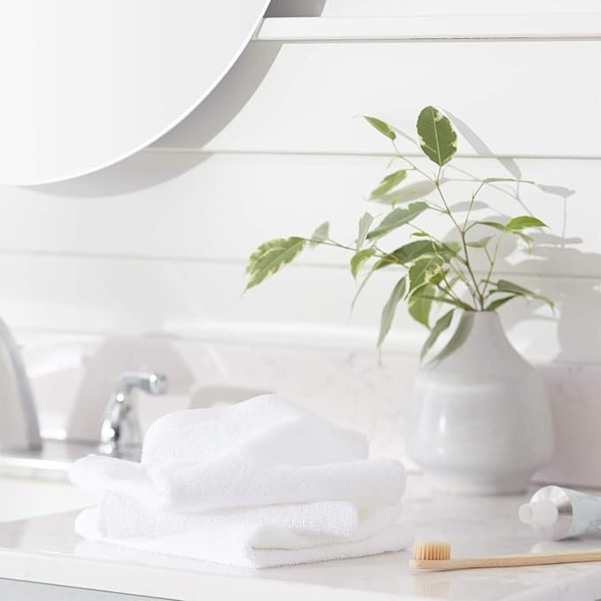 Set 6 prosoape de baie,hoteliere, model Greek, 100% bumbac, densitate 500g/mp,2buc 70x140cm,2buc 50x90cm,2buc 30x50cm alb