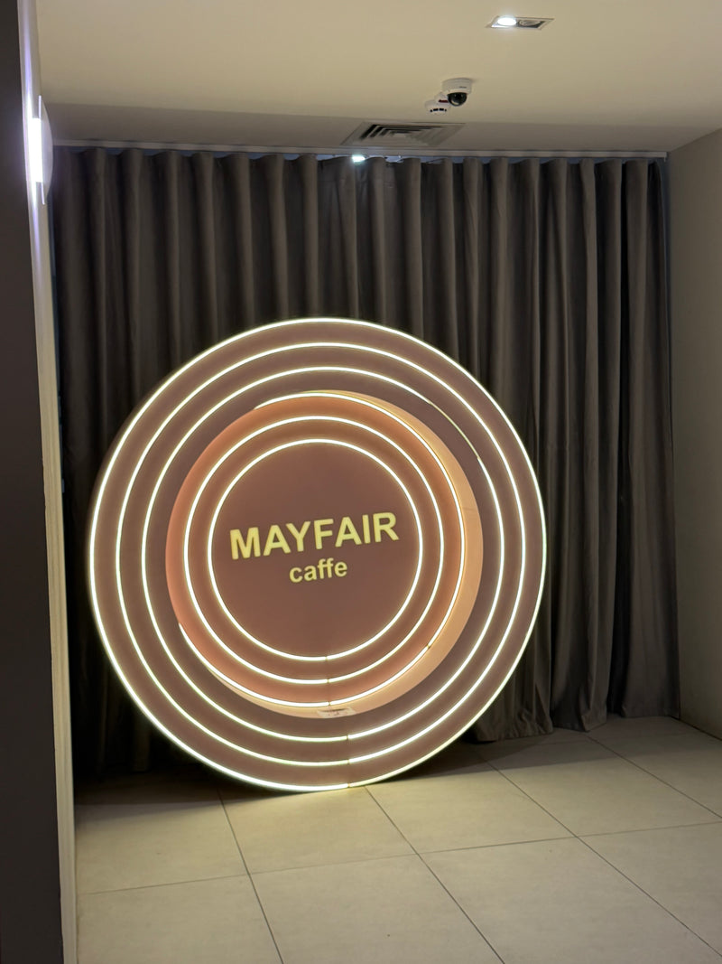 Mayfair39 — cafenea contemporana, Bucuresti